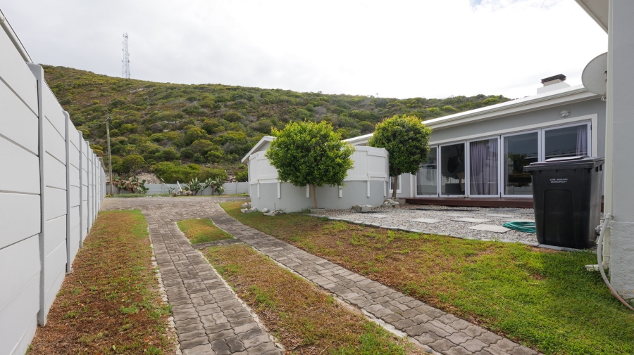 4 Bedroom Property for Sale in Agulhas Western Cape
